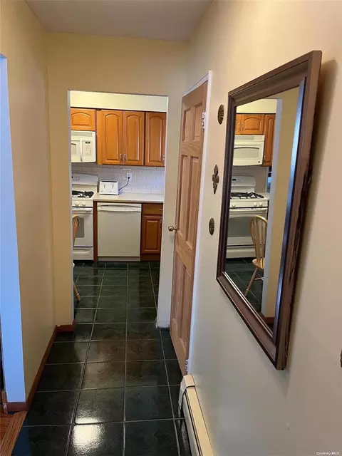 156 Juanita Ave, Freeport, NY 11520 photo 3