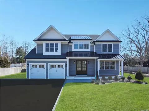 787 Locust Ave, Bohemia, NY 11716