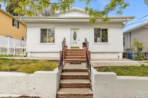 9-26 College Point Blvd, College Point, NY 11356