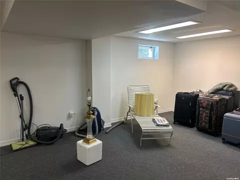 24-44 163rd St, New York, NY 11357 photo 30