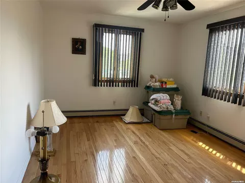 24-44 163rd St, New York, NY 11357 photo 22