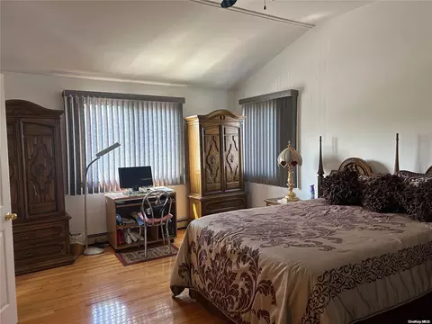 24-44 163rd St, New York, NY 11357 photo 11