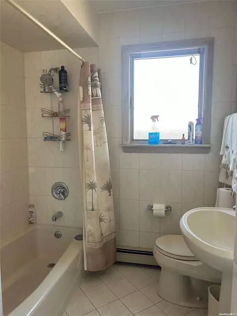 24-44 163rd St, New York, NY 11357 photo 9