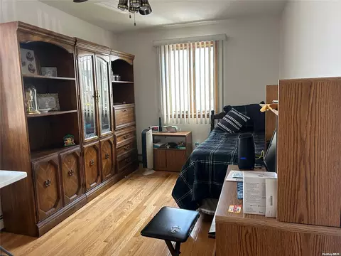 24-44 163rd St, New York, NY 11357 photo 16