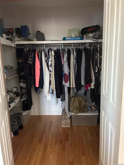24-44 163rd St, New York, NY 11357 photo 13