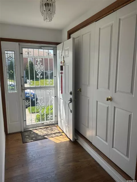 24-44 163rd St, New York, NY 11357 photo 31