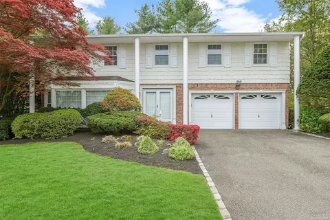 7 Cori Ln, East Northport, NY 11731