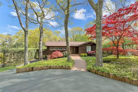 33 Grassy Pond Dr, Smithtown, NY 11787