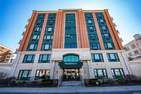 260 W Broadway #4B, Long Beach, NY 11561