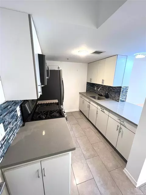 38-11 108th St #2J, NY 11368