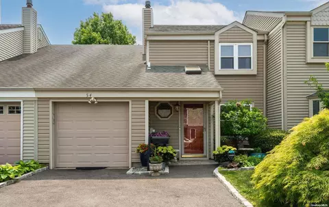 54 5th Ave #54, Bay Shore, NY 11706