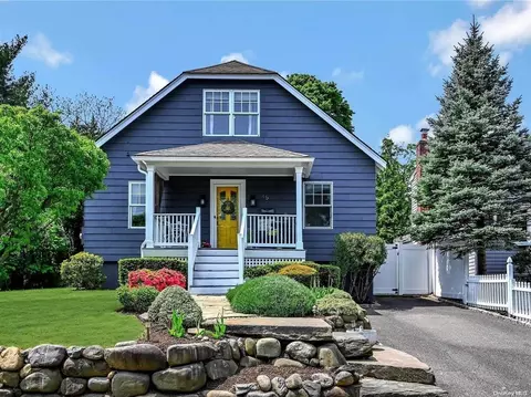 45 Hemlock Ave, Huntington, NY 11743