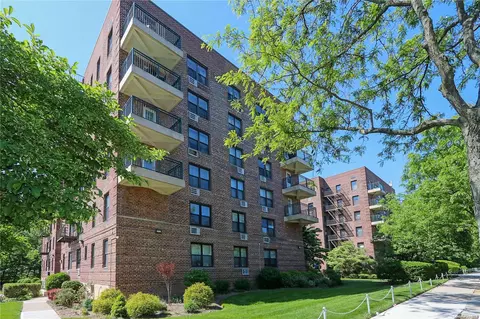 226-26 Union Tpke #6C, Oakland Gardens, NY 11364