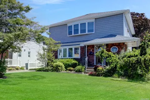 1769 Broadway, Hewlett, NY 11557