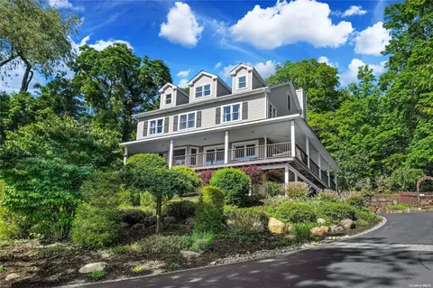 6 Bayview Ter, Northport, NY 11768