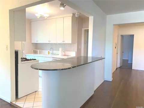 224-24 Union Tpke #2L, New York, NY 11364