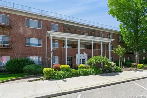 77 S Park Ave S #B15, Rockville Centre, NY 11570