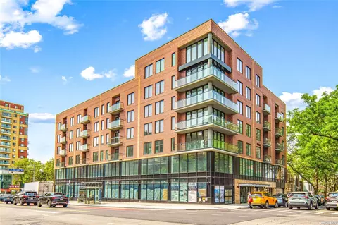 42-80 Main St #3F, Flushing, NY 11355