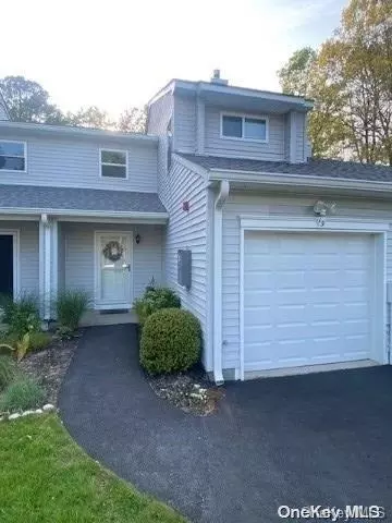 15 Cal #15, Manorville, NY 11949
