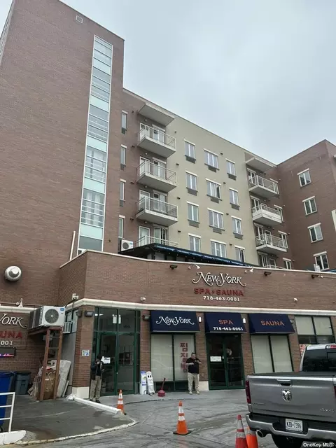 149-06 Northern Blvd #303, New York, NY 11354