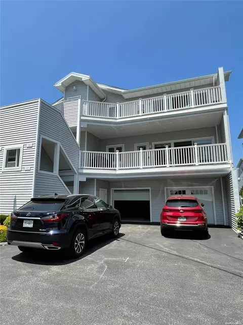 37 Fox Hill Dr #37, Baiting Hollow, NY 11933