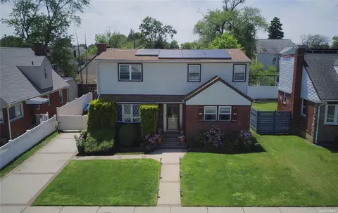116 Jean Ave, Hempstead, NY 11550