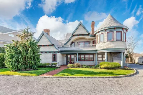 411 Asharoken Ave, Northport, NY 11768