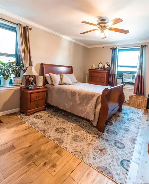 75-20 Bell Blvd #2A, Oakland Gardens, NY 11364