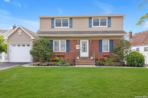 2410 Natta Blvd, Bellmore, NY 11710