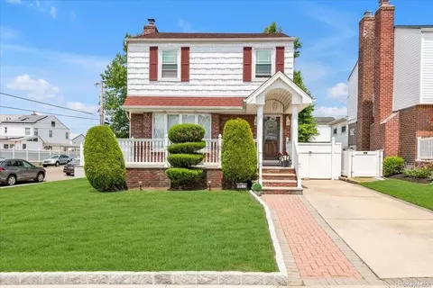 166-03 23rd Ave, Queens, NY 11357
