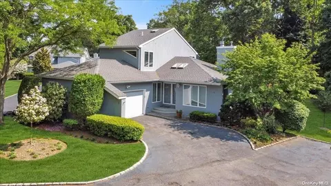 3 Heiko Ct #3, Northport, NY 11768