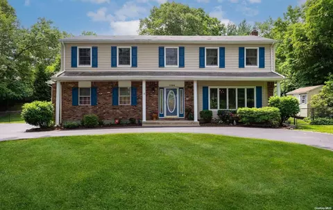 1234 5th Ave, East Northport, NY 11731