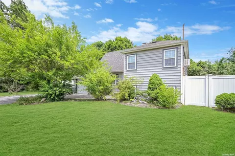 1509 Peters Blvd, Bay Shore, NY 11706
