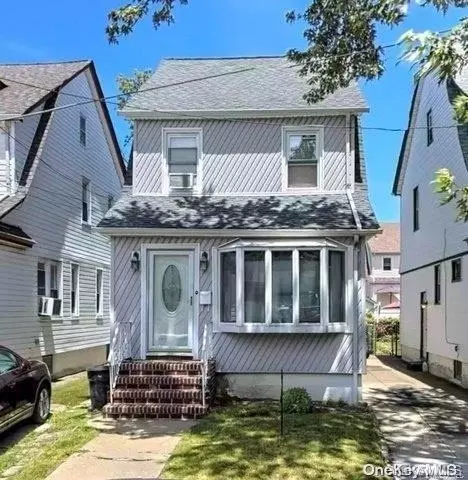 225 15 106th Ave, Ozone Park, NY 11417