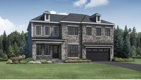 1 Sequoia Cir #1, North Hempstead, NY 11030
