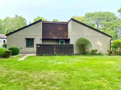 150 Strathmore Gate Dr #150, Stony Brook, NY 11790