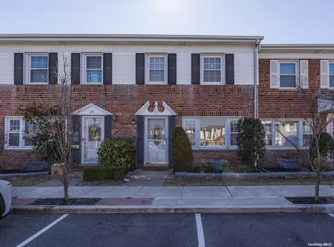 3000 Stevens St #29, Oceanside, NY 11572