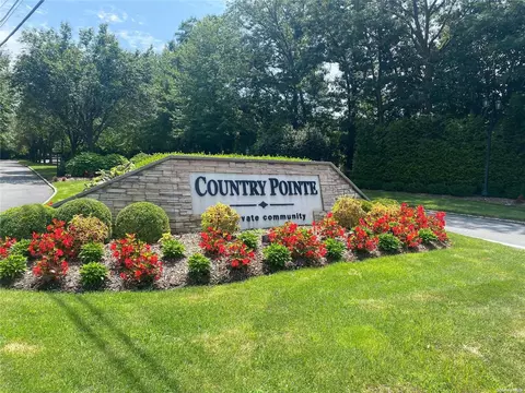 32 Avery Ct #32, Nesconset, NY 11767