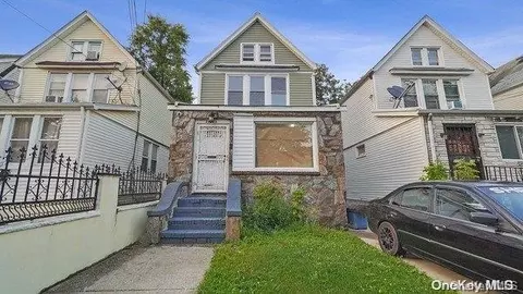 216-23 111th Ave, New York, NY 11429