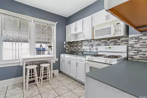 127-15 102 Ave, New York, NY 11418