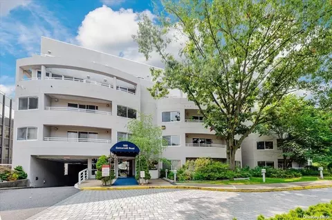 100 Cuttermill Rd #3F, North Hempstead, NY 11021