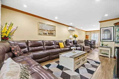 14-28 212 St #176, Bayside, NY 11360