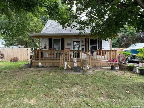 151 Forest Ave, West Babylon, NY 11704