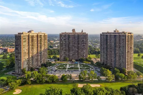 26910 Grand Central Pkwy #1B, New York, NY 11005