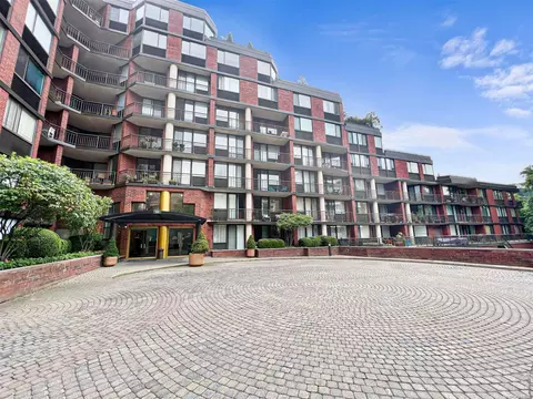 50 E Hartsdale Ave #4V, Greenburgh, NY 10530