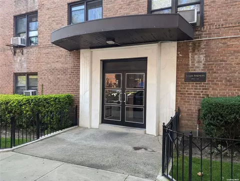 102-12 65 Ave #C53, Forest Hills, NY 11375