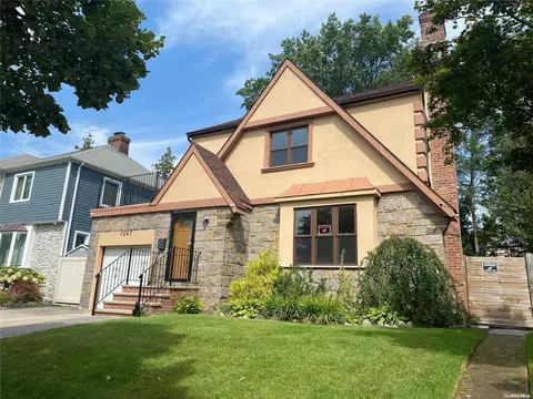 78-47 222 St, New York, NY 11364