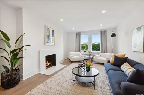 148-09 Northern Blvd #1G, Flushing, NY 11354