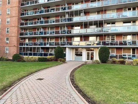 97-37 63 Rd #15G, Rego Park, NY 11374