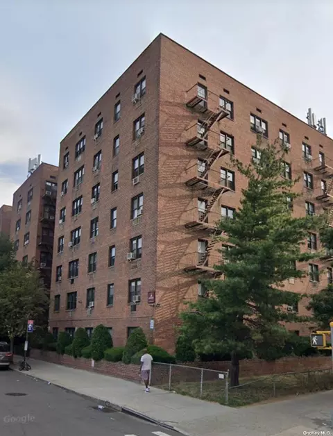 55-25 98 St #5, New York, NY 11368